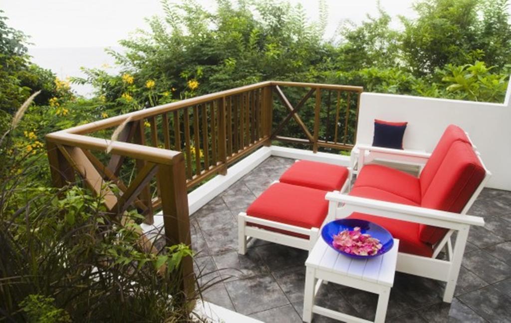 Being Villa Plymouth Екстериор снимка