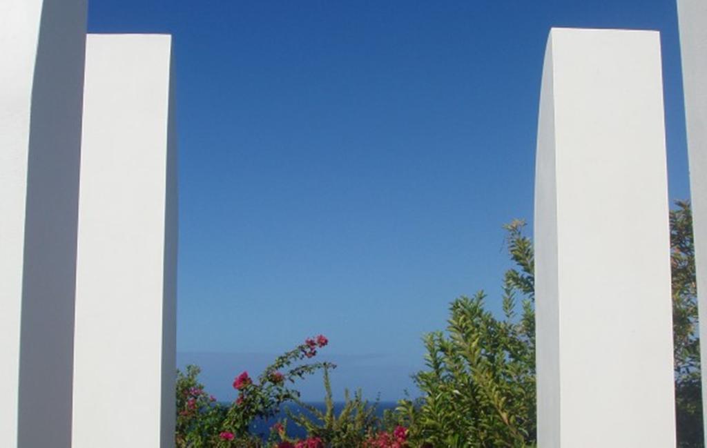 Being Villa Plymouth Екстериор снимка